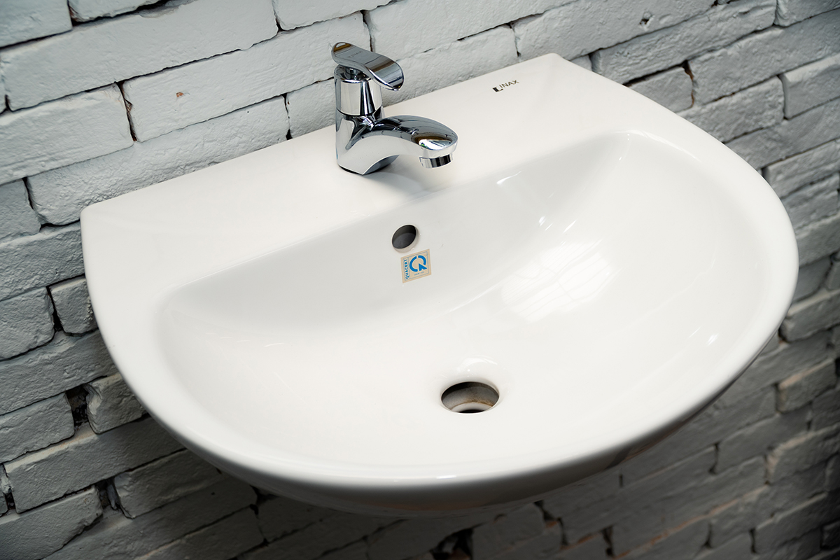 Chậu rửa lavabo treo tường INAX L-285V (L285V) (L-285VFC)